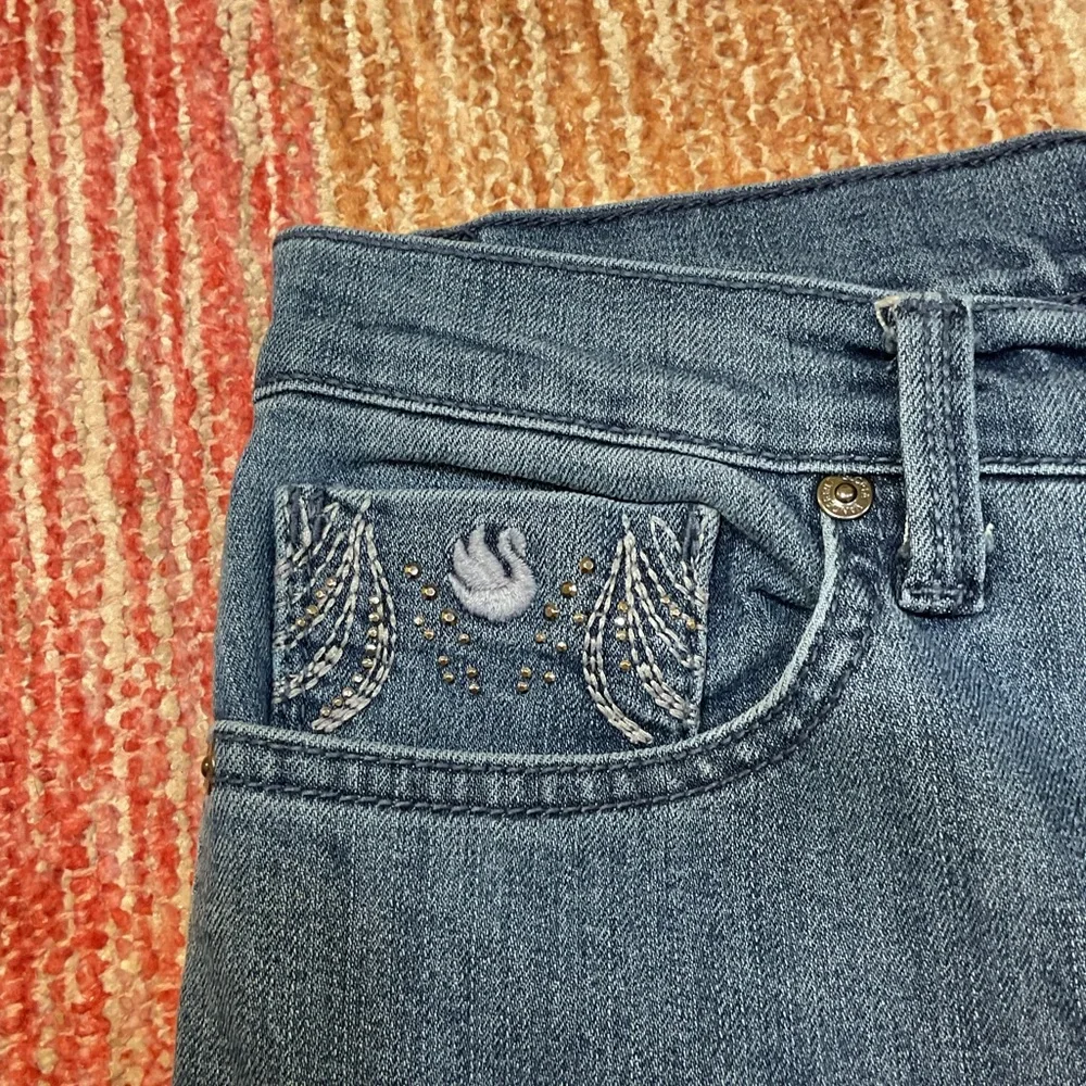 Gloria Vanderbilt Mid-Wash Amanda Classic Straight Leg Jeans Size 6 - Picture 5 of 13